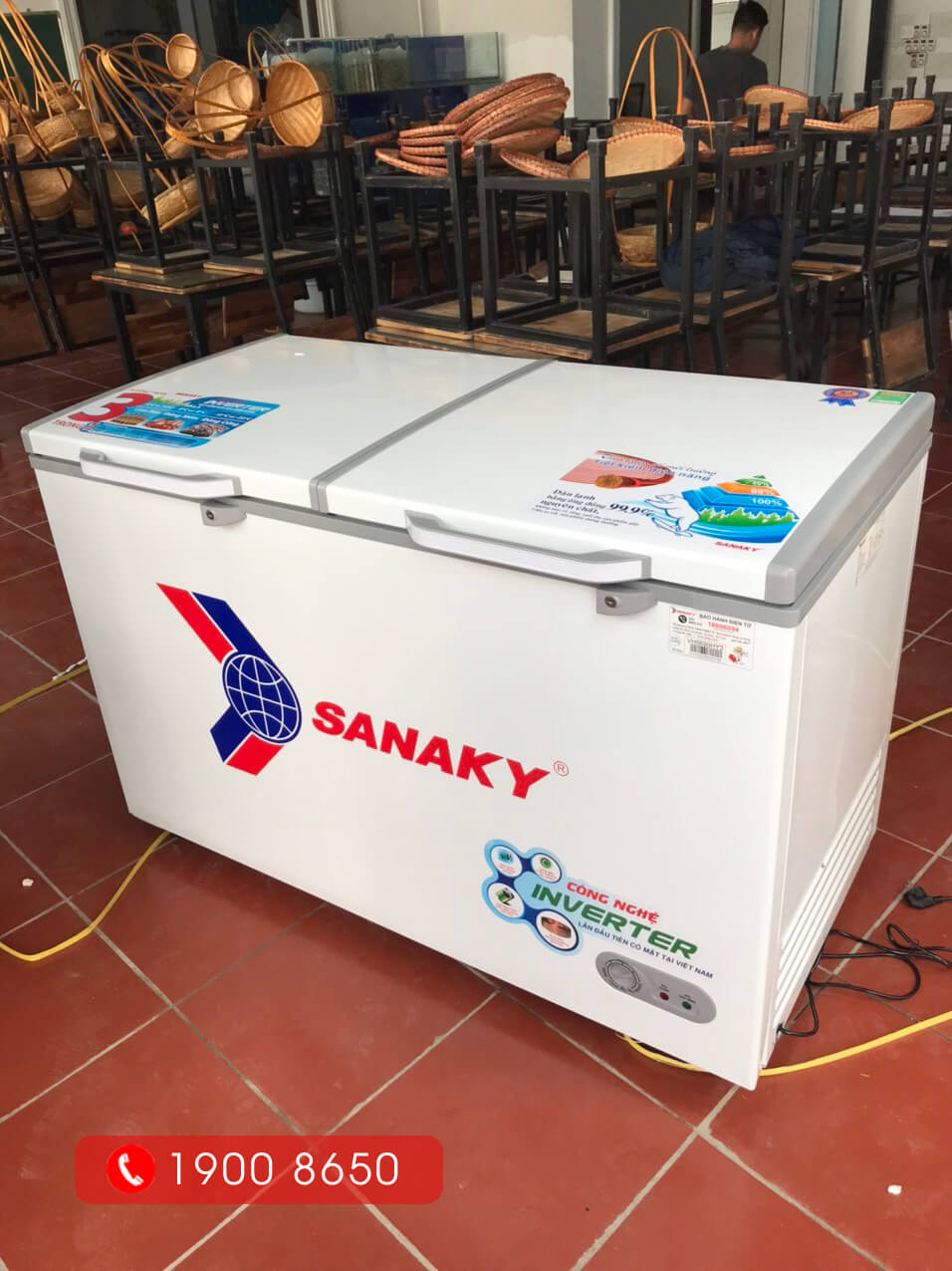 Hình ảnh thực tế tủ đông Inverter Sanaky VH-5699HY3 560 lít