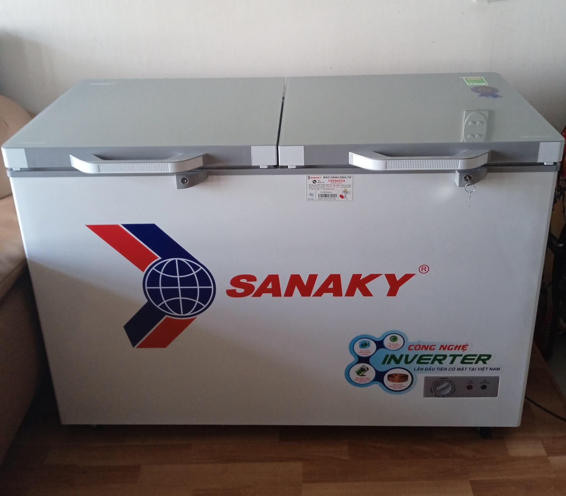 Tủ đông Sanaky Inverter VH-3699A4K 360 lít